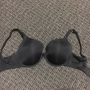 SOMA 34DDD black bra